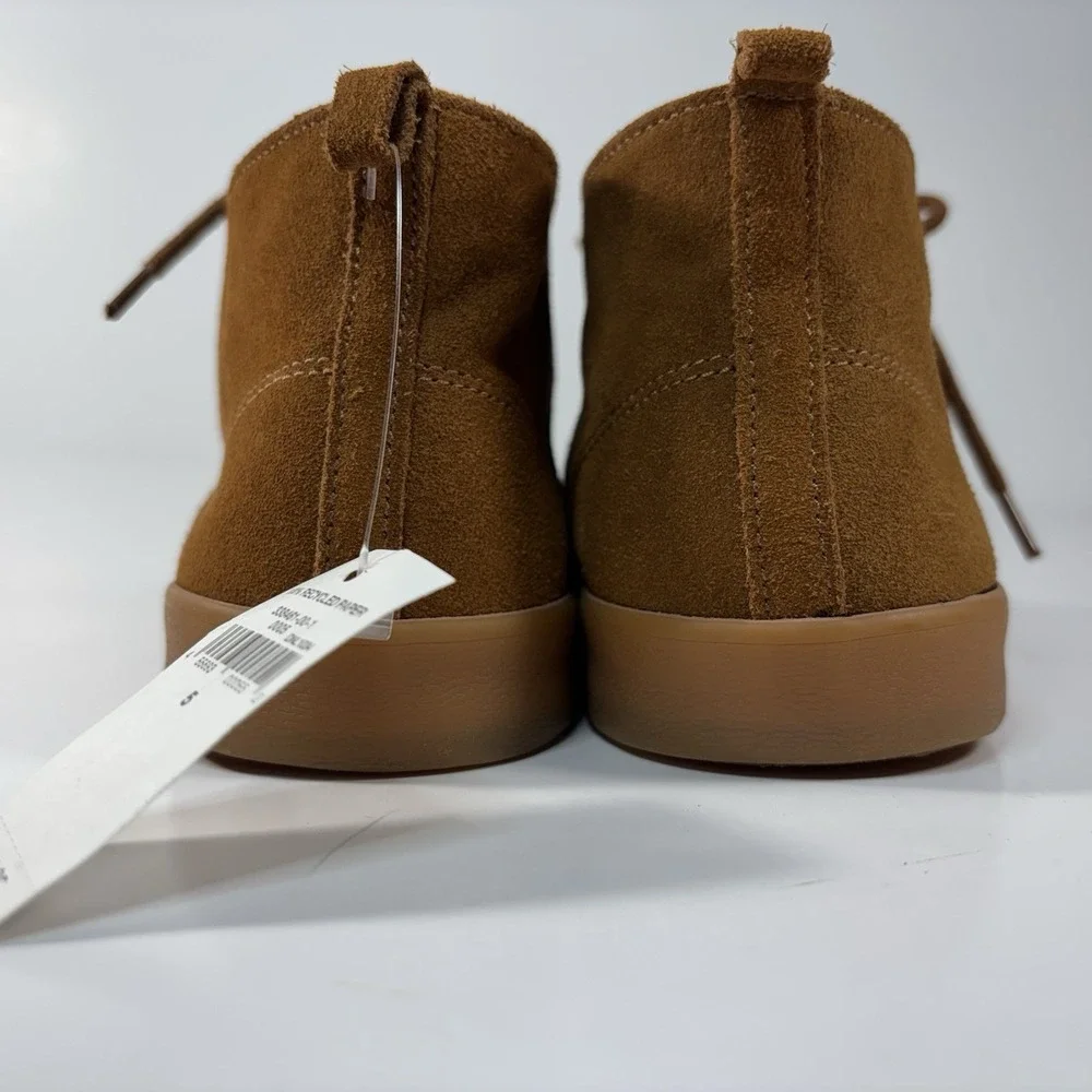 GAP suede chukka